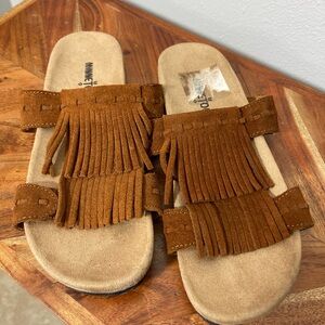 Minnetonka fringe sandals